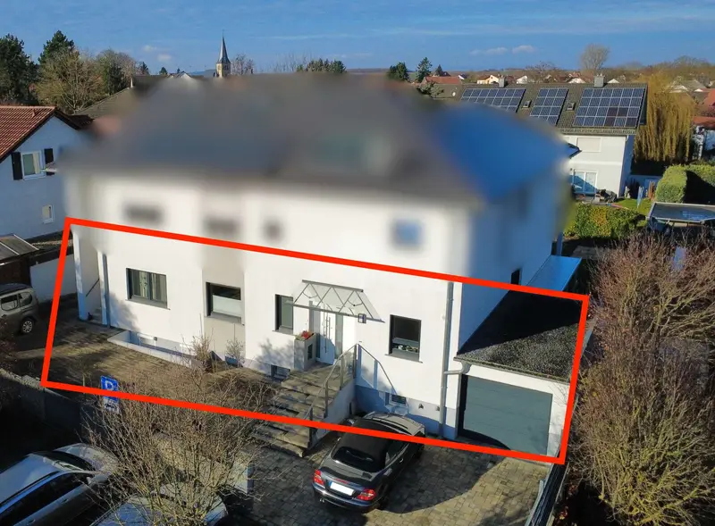 Außenansicht mit Markierung