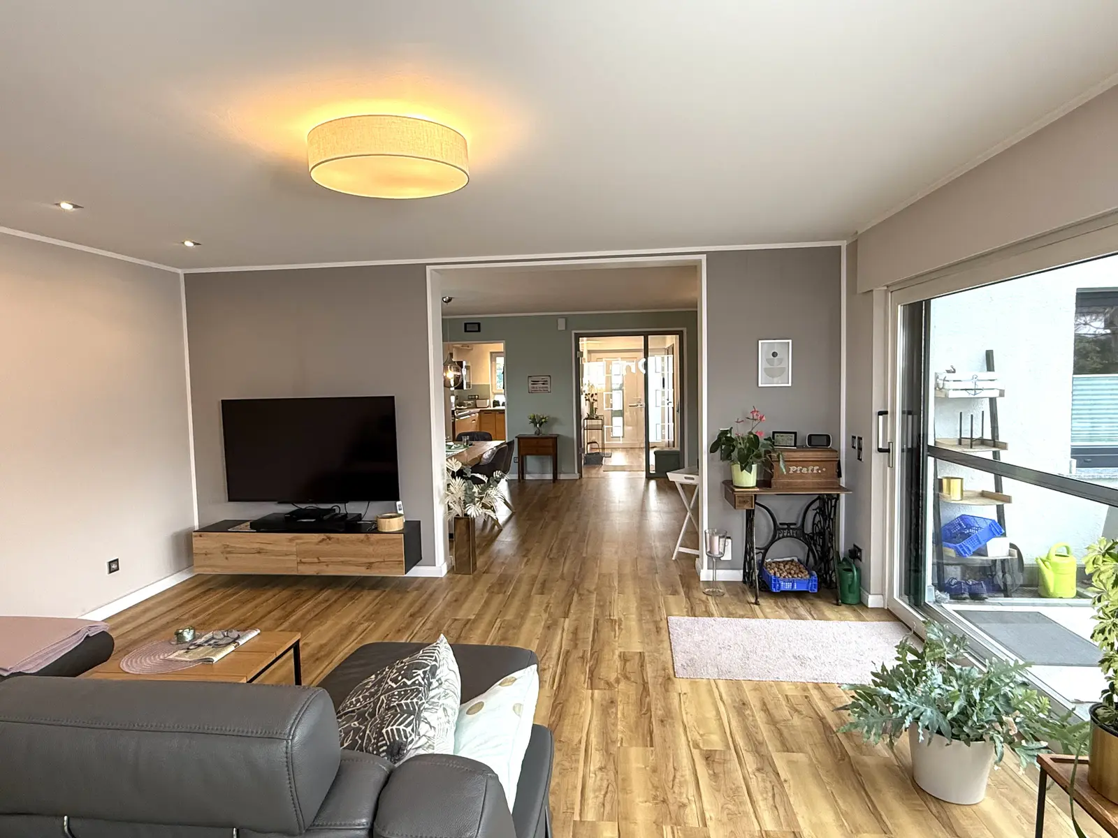 Wohnzimmer EG