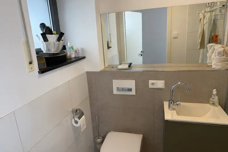 Gäste WC OG