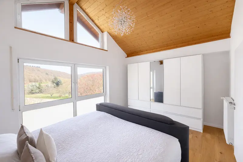 Schlafzimmer (Alternative Perspektive)