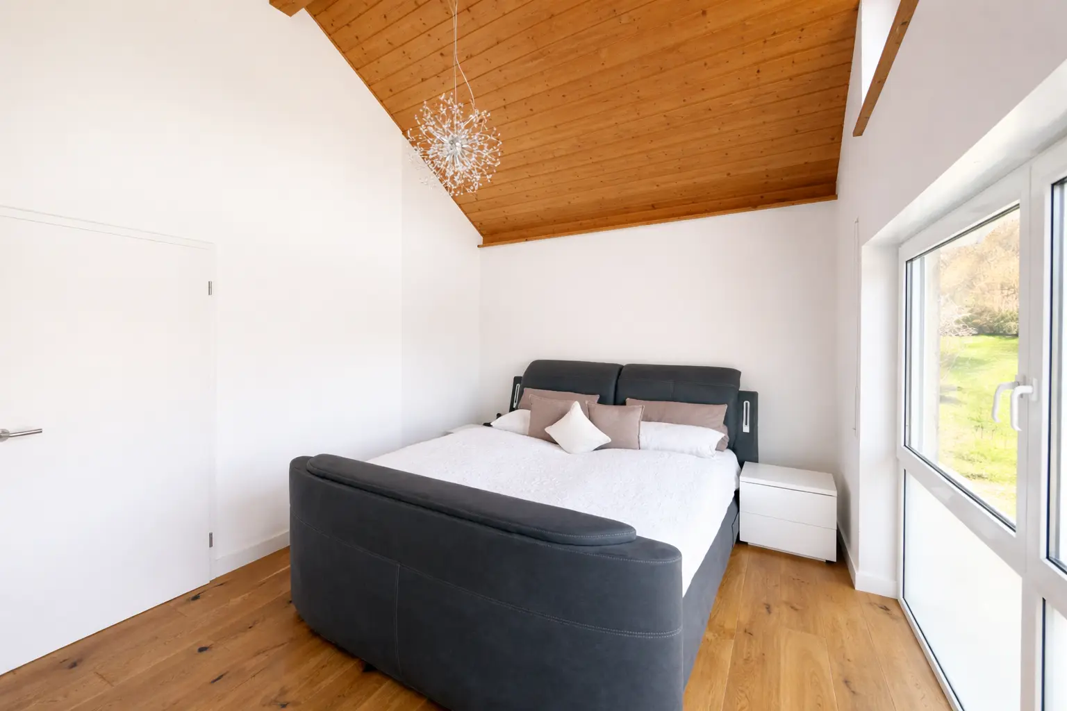 Schlafzimmer (Hauptschlafzimmer)