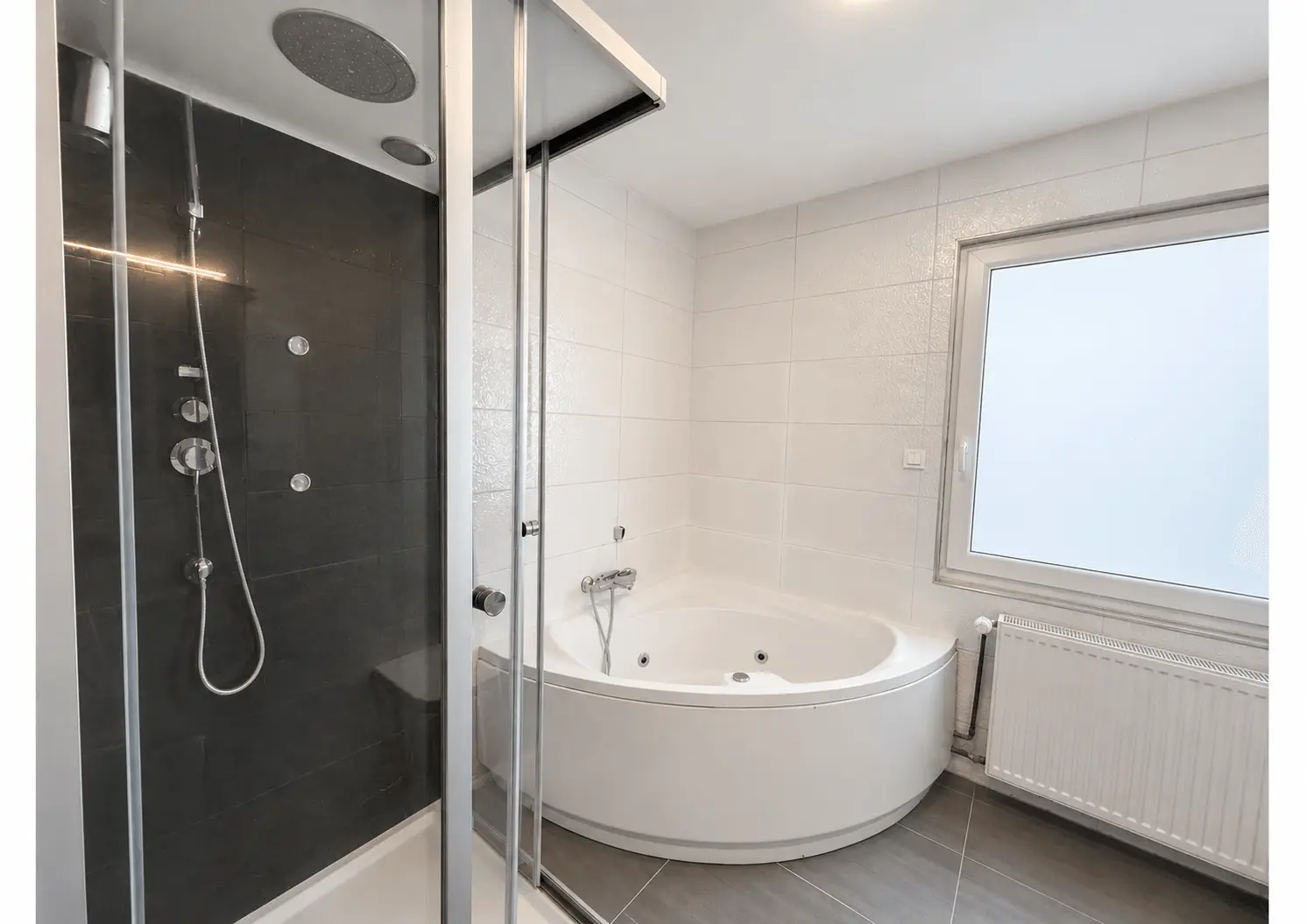 Badezimmer Badewanne